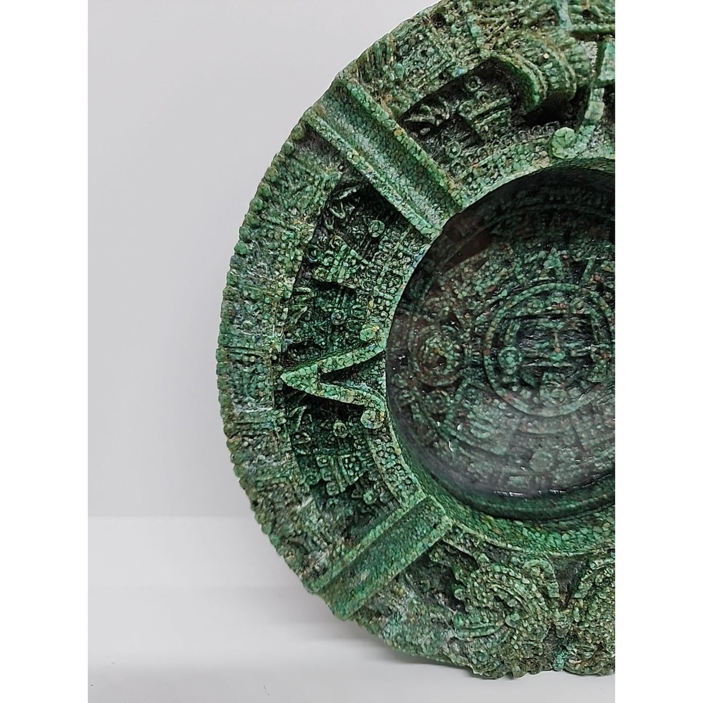 VTG Table Maya Aztec Calendar Sun Large Crush Malachite Stone Panel Ash Tray