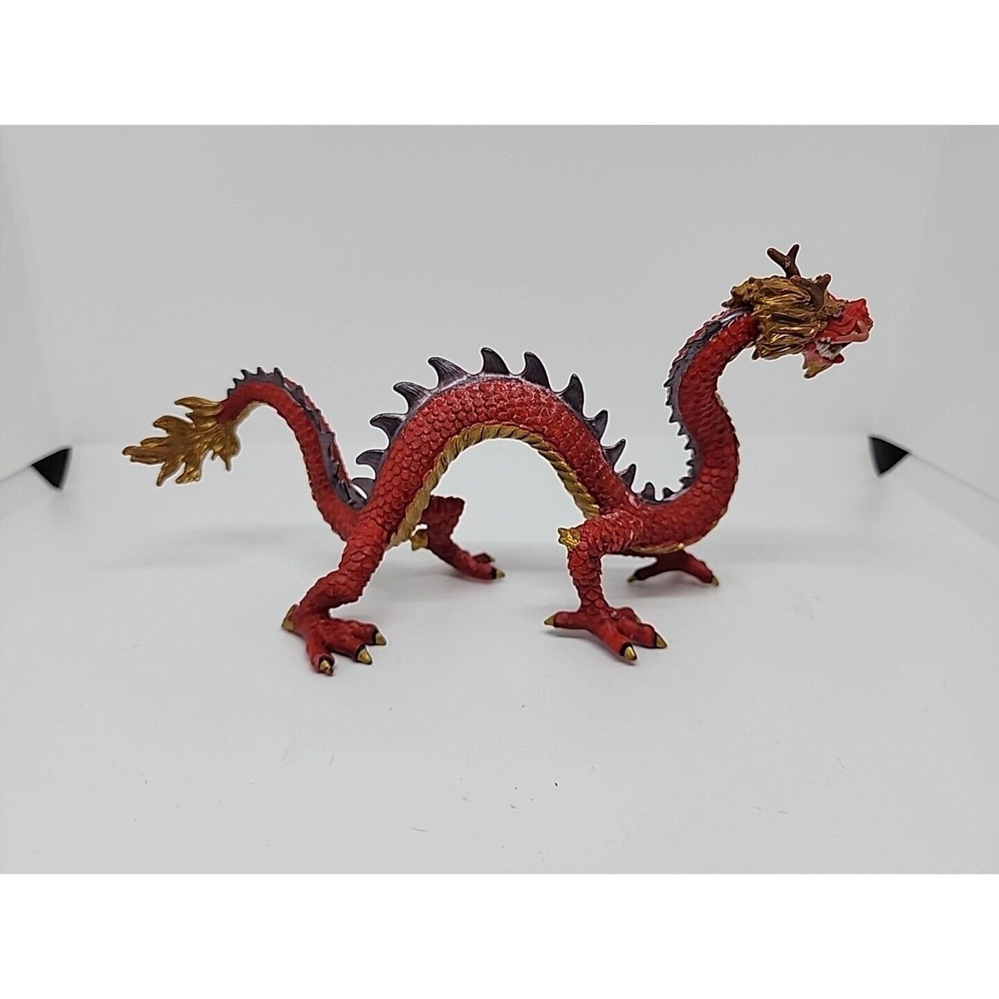 Safari Ltd Mythical Realms Imperial Chinese Dragon Red & Gold