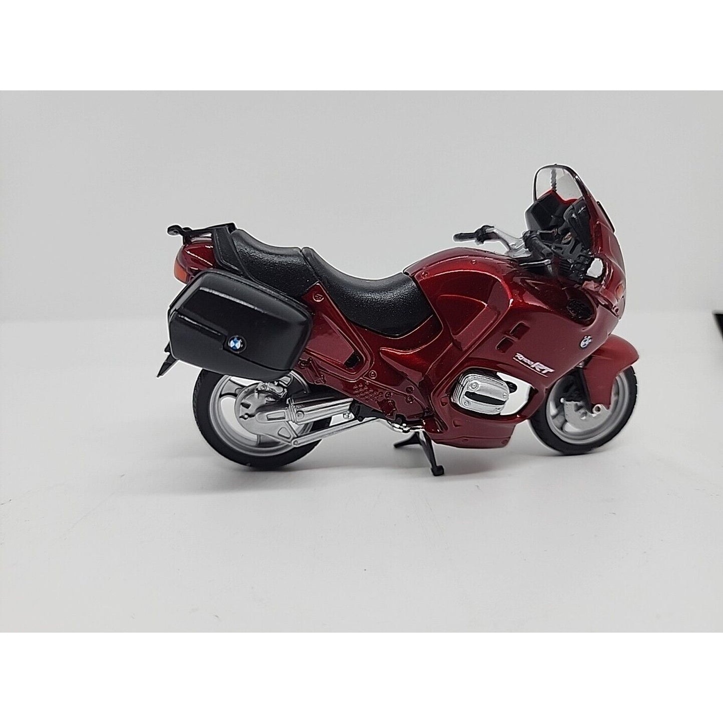 1/24 Minichamps Paul's Model BMW R 1100 RT Motorbike