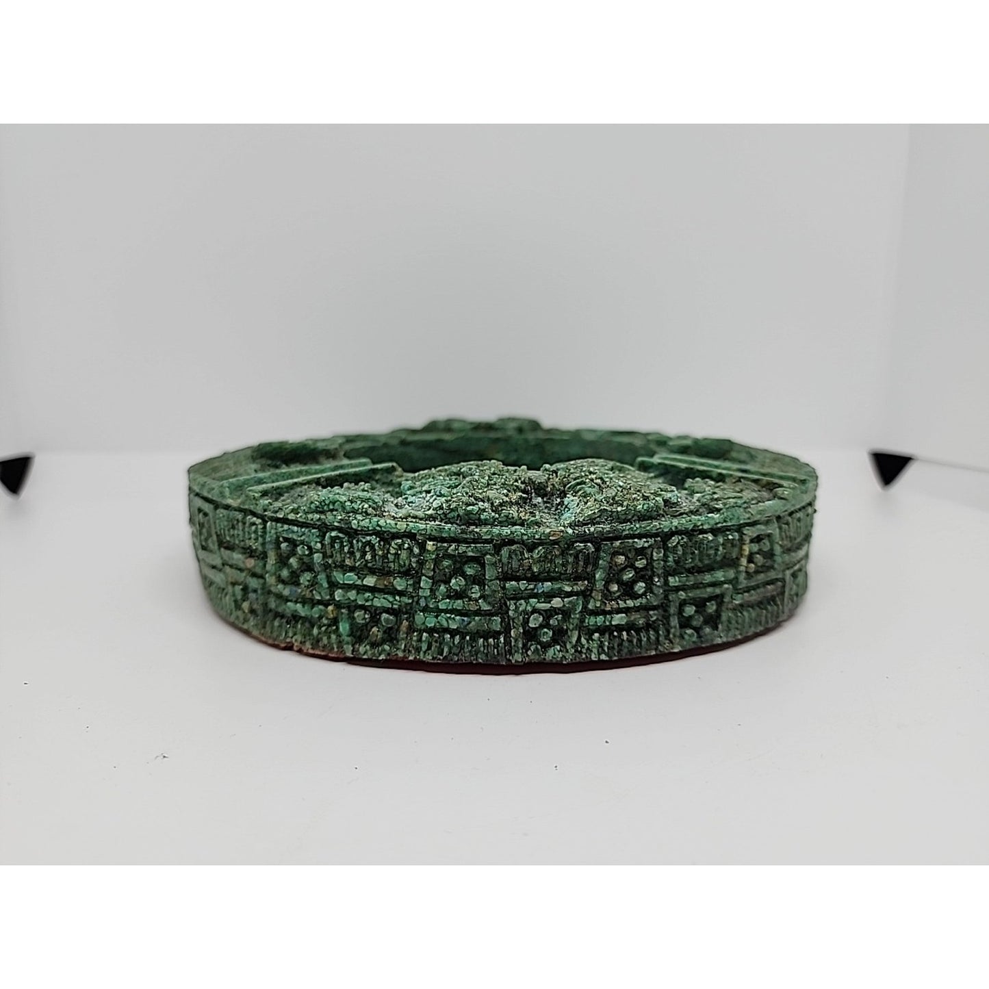 VTG Table Maya Aztec Calendar Sun Large Crush Malachite Stone Panel Ash Tray