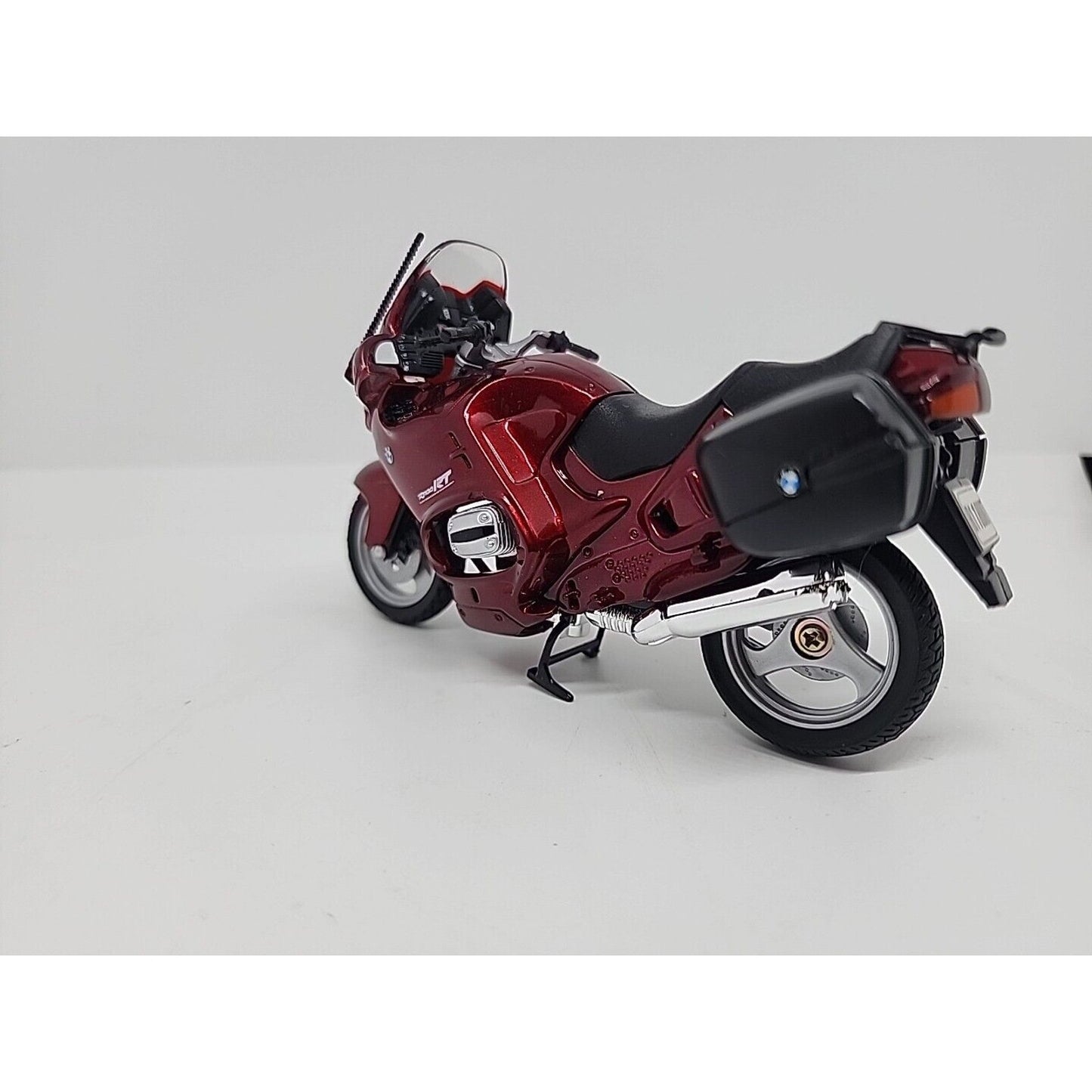 1/24 Minichamps Paul's Model BMW R 1100 RT Motorbike