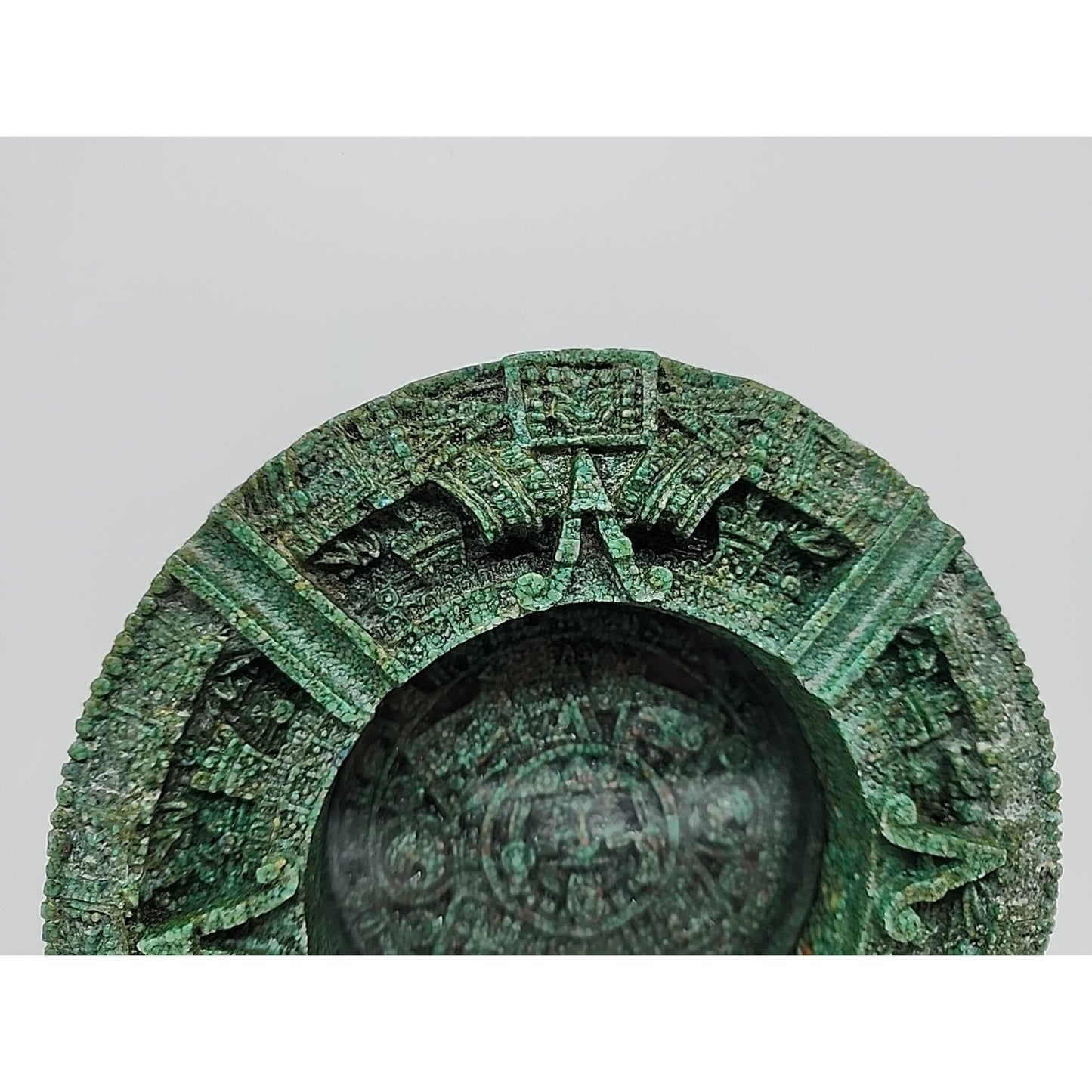 VTG Table Maya Aztec Calendar Sun Large Crush Malachite Stone Panel Ash Tray